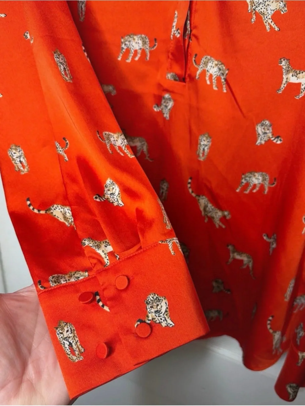 Chico's 1 Size Medium Orange Satin Tiger-Big Cat Print Blouse Top NWT